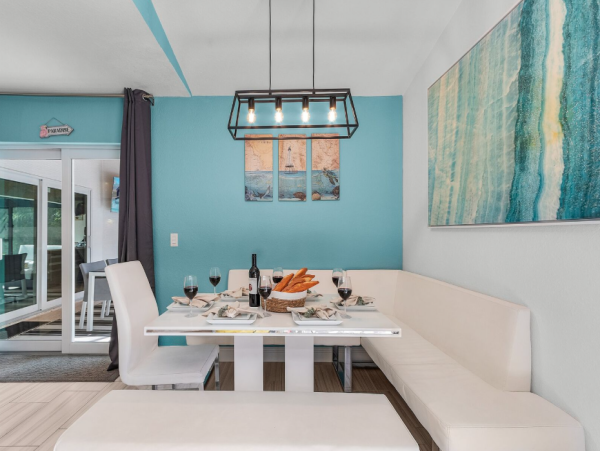 Luxury Cape Coral Retreat - 4 Bedroom Home with Private Pool